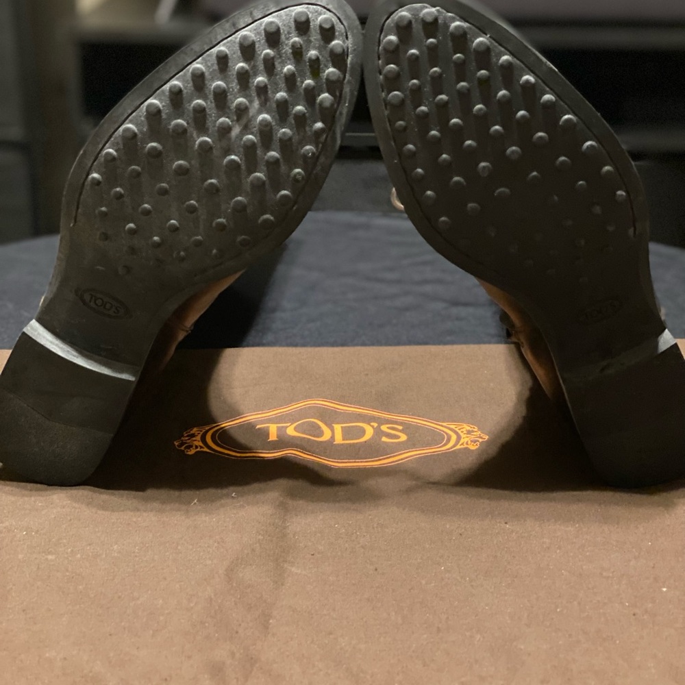 Boots - Picture 3 of 3